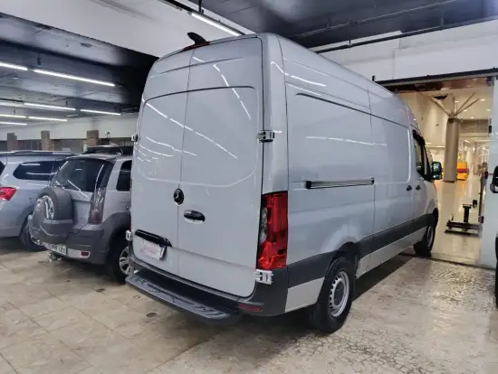 MERCEDES-BENZ-SPRINTER-2020
