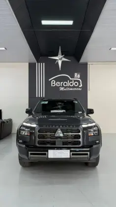 MITSUBISHI TRITON 2.4 BITURBO DIESEL CD KATANA 4X4 AUTOMÁTICO