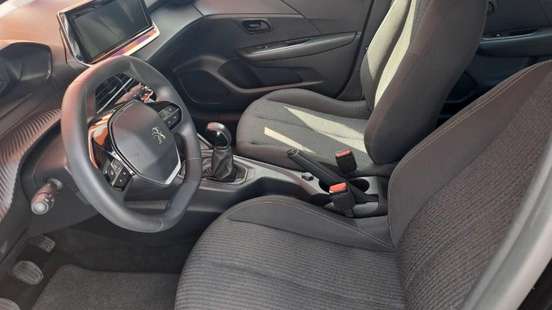 PEUGEOT-208-2023