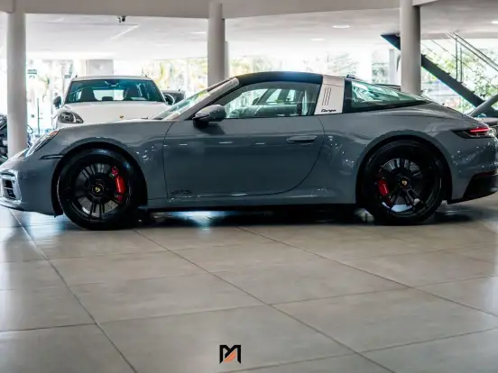 PORSCHE-911-3.0 24V H6 GASOLINA TARGA 4 GTS PDK PORSCHE-911-2023