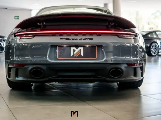 PORSCHE-911-3.0 24V H6 GASOLINA TARGA 4 GTS PDK PORSCHE-911-2023
