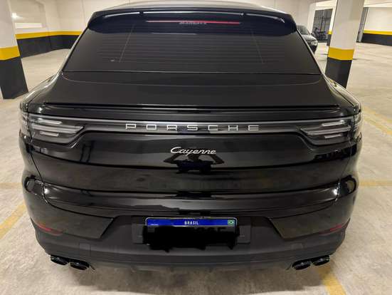 PORSCHE-CAYENNE-2022
