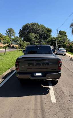 RAM-2500-6.7 I6 TURBO DIESEL LARAMIE CD 4X4 AUTOMÁTICO RAM-2500-2023