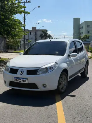 RENAULT SANDERO 1.6 PRIVILÉGE 16V FLEX 4P MANUAL