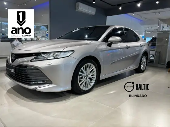 TOYOTA CAMRY 3.5 XLE V6 24V GASOLINA 4P AUTOMÁTICO