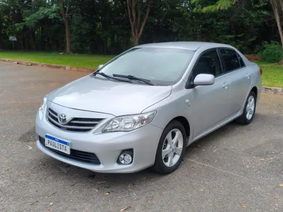 TOYOTA COROLLA 1.8 GLI 16V FLEX 4P AUTOMÁTICO