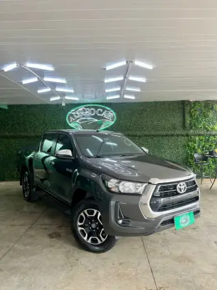 TOYOTA HILUX 2.8 D-4D TURBO DIESEL CD SRV 4X4 AUTOMÁTICO