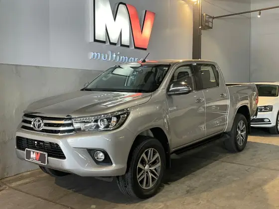 TOYOTA HILUX 2.8 SRX 4X4 CD 16V DIESEL 4P AUTOMÁTICO