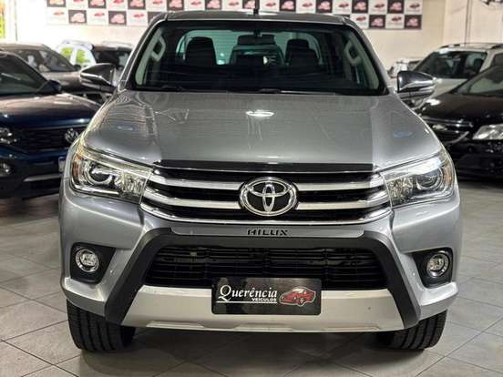 TOYOTA-HILUX-2017