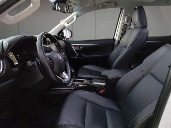 TOYOTA-HILUX SW4-2022