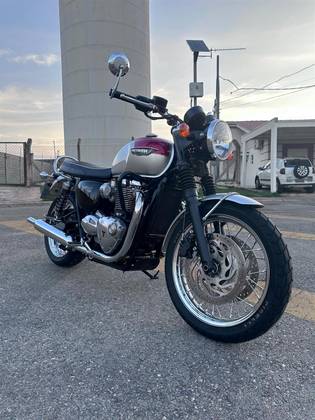 TRIUMPH BONNEVILLE T120 1200 