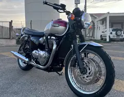 TRIUMPH BONNEVILLE T120 1200 TRIUMPH BONNEVILLE T120 1200