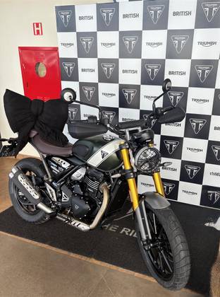 TRIUMPH SCRAMBLER 400 X 