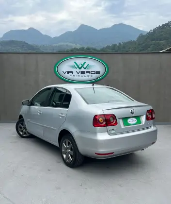 VOLKSWAGEN POLO SEDAN 1.6 MI COMFORTLINE 8V FLEX 4P AUTOMATIZADO