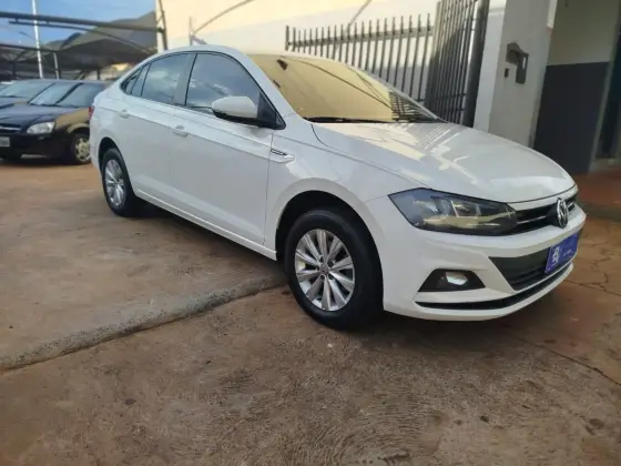 VOLKSWAGEN VIRTUS 1.0 200 TSI COMFORTLINE AUTOMÁTICO