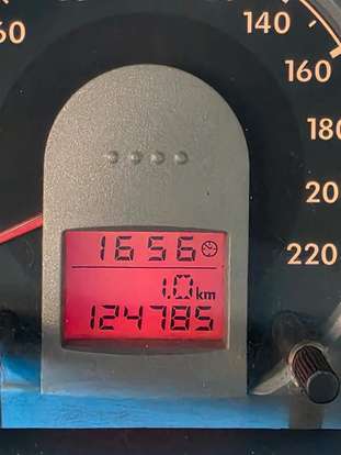 VOLKSWAGEN-PARATI-2005
