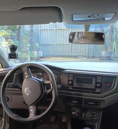 VOLKSWAGEN-POLO-2023