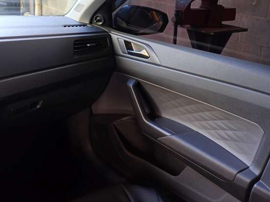 VOLKSWAGEN-POLO-1.0 MPI TRACK MANUAL VOLKSWAGEN-POLO-2023