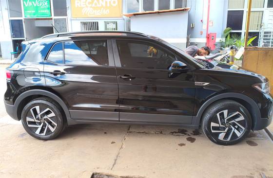 VOLKSWAGEN T-CROSS 1.0 200 TSI TOTAL FLEX COMFORTLINE AUTOMÁTICO