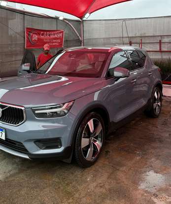 VOLVO-XC40-2019