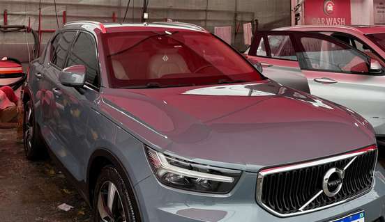 VOLVO-XC40-2019