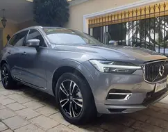 VOLVO XC60 2.0 T8 HYBRID MOMENTUM AWD GEARTRONIC VOLVO XC60 2.0 T8 HYBRID MOMENTUM AWD GEARTRONIC