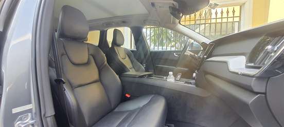 VOLVO-XC60-2.0 T8 HYBRID MOMENTUM AWD GEARTRONIC VOLVO-XC60-2020