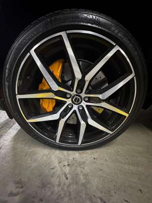 VOLVO-XC60-2024
