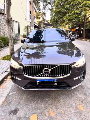 VOLVO-XC60-2023