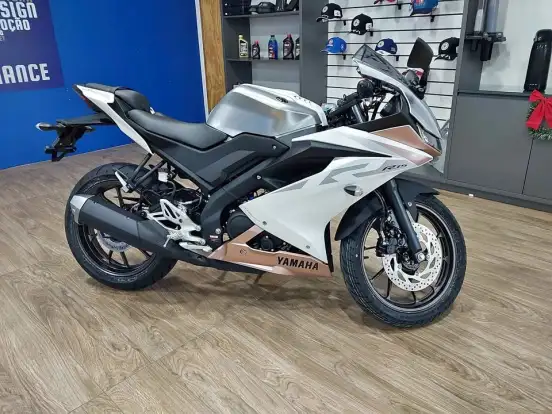 YAMAHA-YZF R15-2026