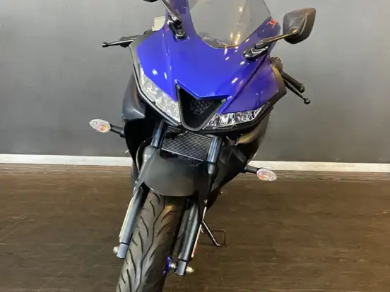 YAMAHA-YZF R15 YAMAHA-YZF R15-2025