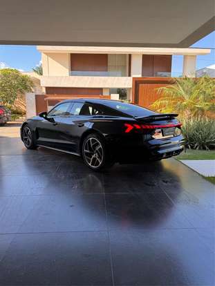AUDI-E-TRON GT-2023