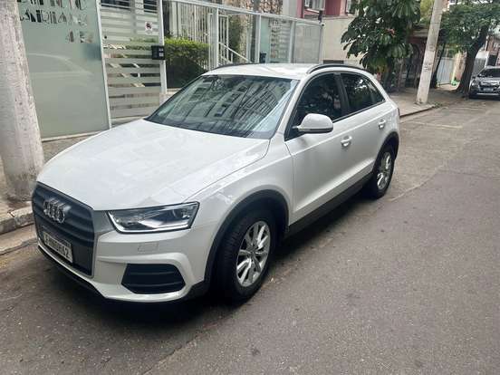 AUDI-Q3-2017