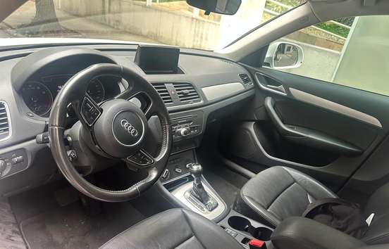 AUDI-Q3-2017