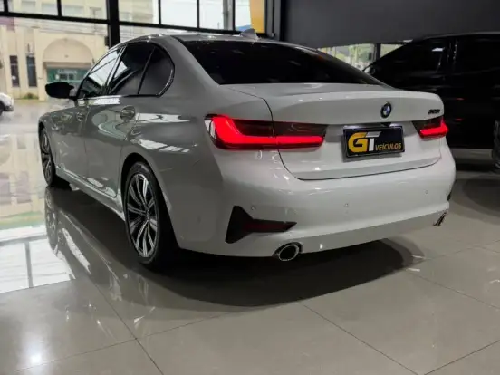 BMW-320i-2.0 16V TURBO GASOLINA GP AUTOMÁTICO BMW-320i-2020