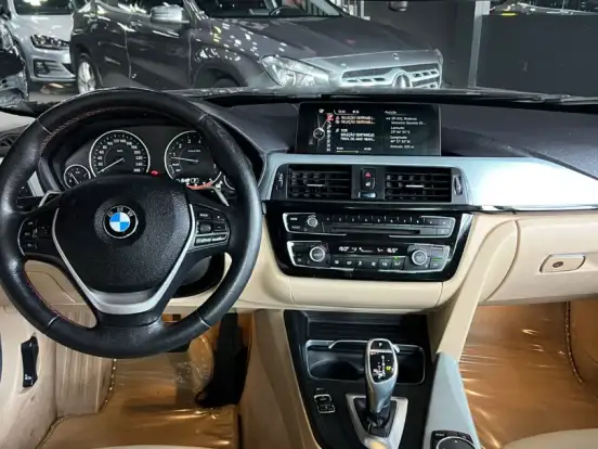BMW-328i-2.0 SPORT GP 16V ACTIVEFLEX 4P AUTOMÁTICO BMW-328i-2017