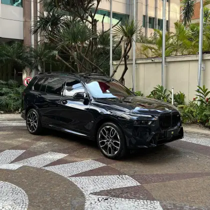 BMW X7 4.4 V8 GASOLINA M60i STEPTRONIC