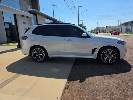 BMW-X5-2025