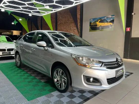 CITROËN C4 LOUNGE 1.6 EXCLUSIVE 16V TURBO GASOLINA 4P AUTOMÁTICO
