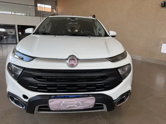 FIAT TORO 2.0 16V TURBO DIESEL FREEDOM 4WD AT9