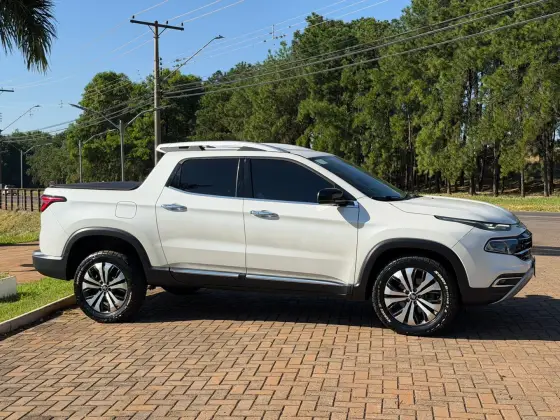 FIAT TORO 2.0 16V TURBO DIESEL VOLCANO 4WD AT9