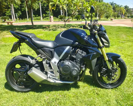 HONDA CB 1000R 