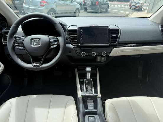 HONDA-CITY-1.5 i-VTEC FLEX TOURING CVT HONDA-CITY-2025