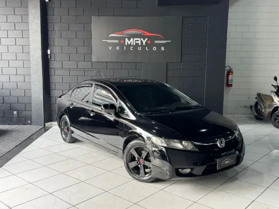 HONDA CIVIC 1.8 LXS 16V FLEX 4P AUTOMÁTICO