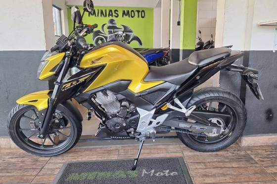 HONDA CB 300F TWISTER CBS 