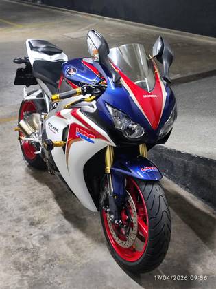 HONDA CBR 1000RR FIREBLADE 