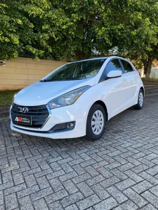 HYUNDAI HB20 1.0 COMFORT PLUS 12V FLEX 4P MANUAL
