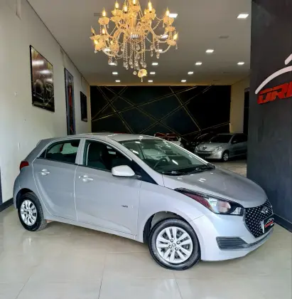 HYUNDAI HB20 1.0 UNIQUE 12V FLEX 4P MANUAL HYUNDAI HB20 1.0 UNIQUE 12V FLEX 4P MANUAL