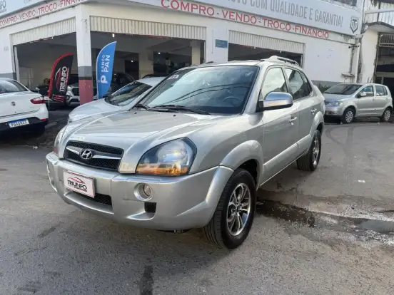 HYUNDAI-TUCSON-2010