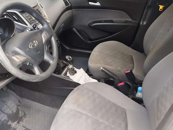HYUNDAI-HB20S-1.6 COMFORT PLUS 16V FLEX 4P MANUAL HYUNDAI-HB20S-2016